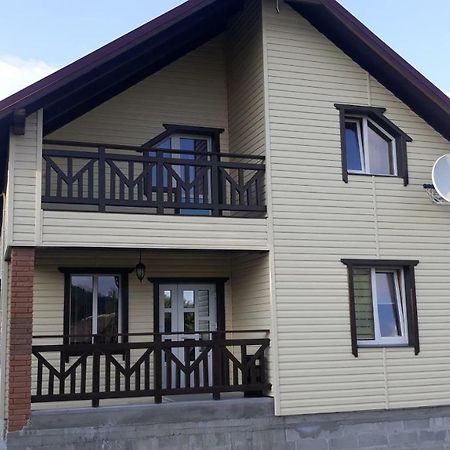 Bee House Поляниця Апартаменти Bukovel Bagian luar foto