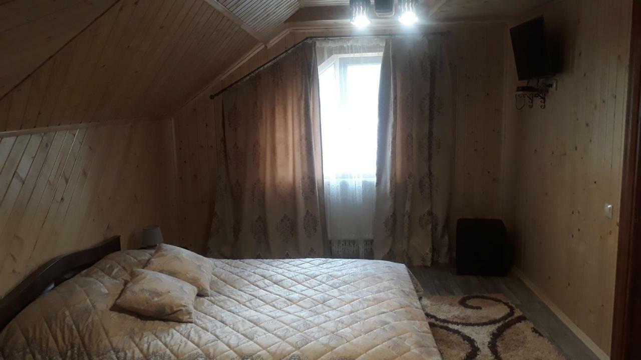 Bee House Поляниця Апартаменти Bukovel Bagian luar foto